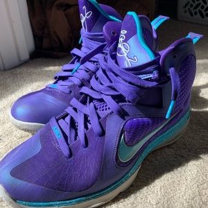 LeBron James Nines Summit Lake Hornets size 12.5